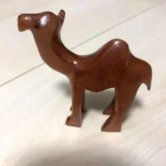 中東製 木製ラクダの置物