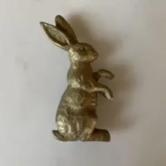 古いうさぎオブジェ