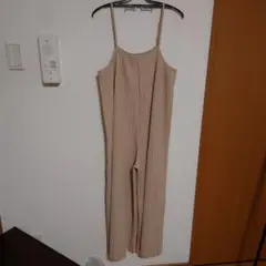 サロペット　ベージュ　新品未使用