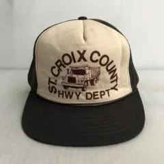 【US買付品】キャップ　トラッカーキャップ　車　ST.CROIX COUNTY