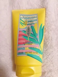 Item thumbnail for item 52be59e6-dd16-49bd-a2df-956c07f5f6f2