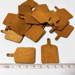 20個 木製プレート01 お皿 ミニチュア ドールハウス ハンドメイド