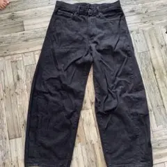 GU バレルレッグデニム　黒