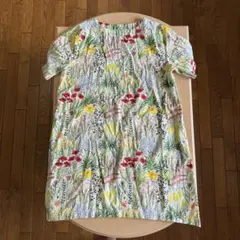花柄 半袖ひざ丈ワンピース M-L