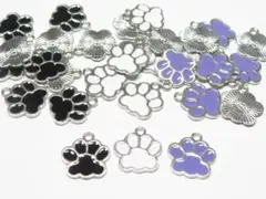 猫の足跡　チャーム　パーツ　肉球　３色　合計３０個