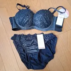 Item thumbnail for item 3b033595-b199-4a78-b7c6-a649d77fdbb6