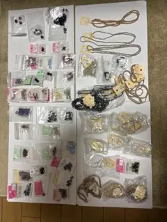 ビーズセット（チェコ・アクリル等） 多数のデザインとチェーン