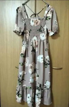 【 値下げ 】ワンピース バルーンスリーブ 花柄 半袖 フリーサイズ