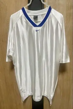 Nike ホワイト Vネック Tシャツ