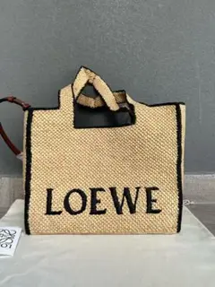 LOEWE ロゴ入り ストロー トートバッグ