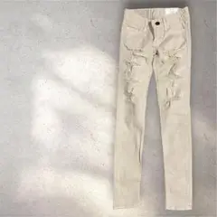 SLY 新品未使用！スキニーパンツ ダメージ加工　穴あき　ベージュ　23 タグ付