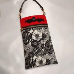 携帯用スマホポーチ　ハンドメイドスマホポーチ　花柄ポーチ