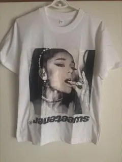 Ariana Grande sweetener Tシャツ