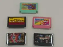 レトロゲームセット（ファミコンソフト５本）