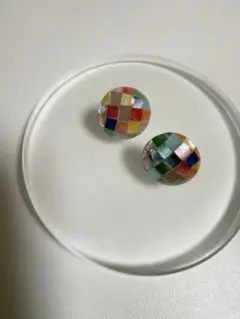 カラフルチェック模様のピアス