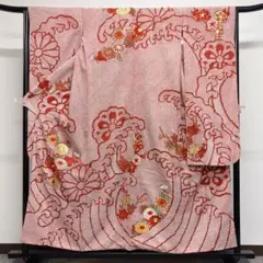 セミアンティークの総絞りに刺繍の振袖 着物