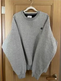Champion グレー クルーネックスウェット