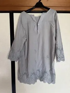 七分袖ブラウス