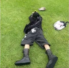 あおば着用　SKOOT ブラック ダメージショートパンツ　ユニセックス