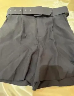 ❤️新品未着用❤️ZARA ブラックショートパンツ ❤️ハイウエスト❤️