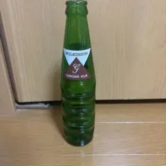珍しいジンジャーエールの瓶