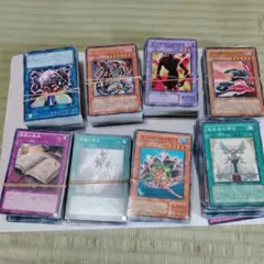遊戯王まとめ売りノーマルカード 約800枚