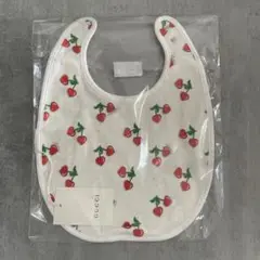 GUCCI スタイ　ビブ　GGキャンバス GUCCI スタイ ビブ GGキャンバス - メルカリ - スタイ・よだれかけ