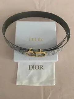 メンズ Dior グレー レザーベルト ロゴ入り 110cm 【箱付き】