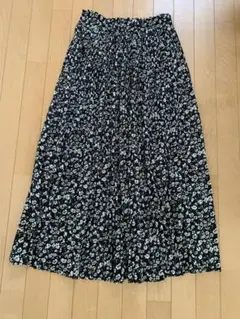 しまむら 花柄ロングスカート ブラック