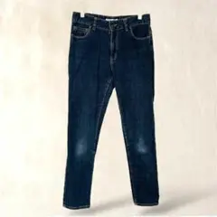Item thumbnail for item 7b80c9da-8dba-4986-93ad-c7c14c6c7dc5