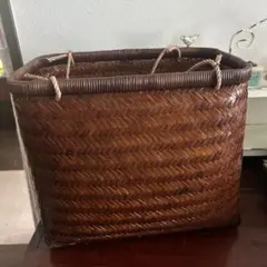塗り竹籠大きめサイズ
