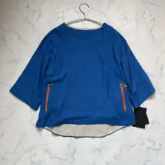 新品　未使用　プルオーバーカットソー　ブルー　ＭからＬサイズ