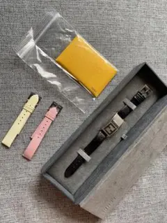 FENDI美品腕時計スライド式カバークォーツ♡替えベルト2種類付き♡