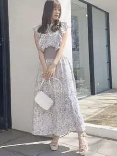 dazzlin ラインアートリブノースリワンピース　グレー
