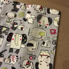 ANIMAL LAND 象柄プリント生地 約生地幅x 100cm グレー　手作り