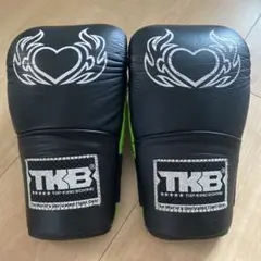 TKB ボクシンググローブ ブラック/グリーン　キッズSサイズ
