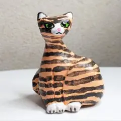 手作り　小さな猫の置き物　インテリア　キャット　ねこ　装飾　縞々