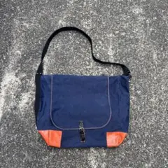 Item thumbnail for item 2d566773-97ec-43ce-aa2e-03bb0f4cbc1a