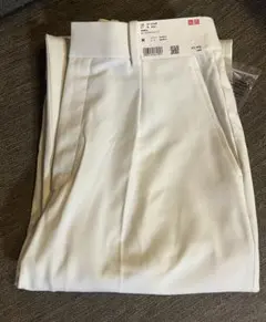 未使用品 UNIQLO タックワイドパンツM ホワイト 標準丈