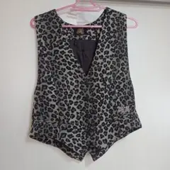 ヒョウ柄ビジュー付きノーカラーベスト