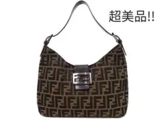 M1842 超美品!! フェンディ ズッカ柄マンマバケット ワンショルダーバッグ