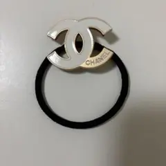 CHANEL ロゴ ヘアゴム