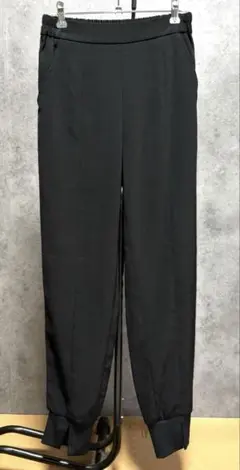 GU ブラック ジョガーパンツ