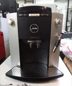 Item thumbnail for item 18aa7273-12bb-4861-9c96-f0e27c42c3f9