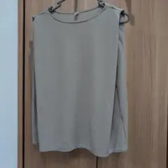 UNIQLO ベージュ ノースリーブ Sサイズ