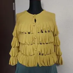 新品Sybillaイエローデザインカーディガン