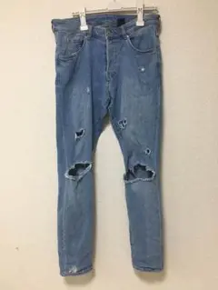 ダメージジーンズ  H&M