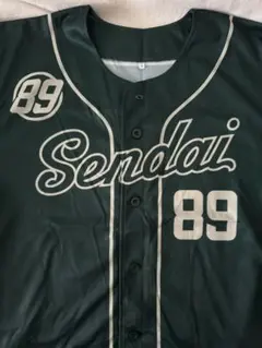 【仙台89ers】グッズ(グリーンベースボールシャツ、黒ビブス)