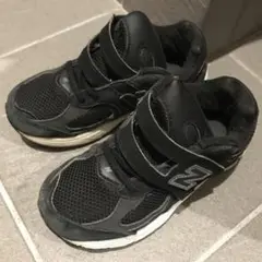 New Balance ブラック スニーカー ベルクロ