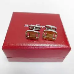 極美品Ferragamoフェラガモ カフス ヴァラモチーフ 良品 正規品